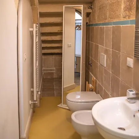 Corte Dei Saraceni ليتشي